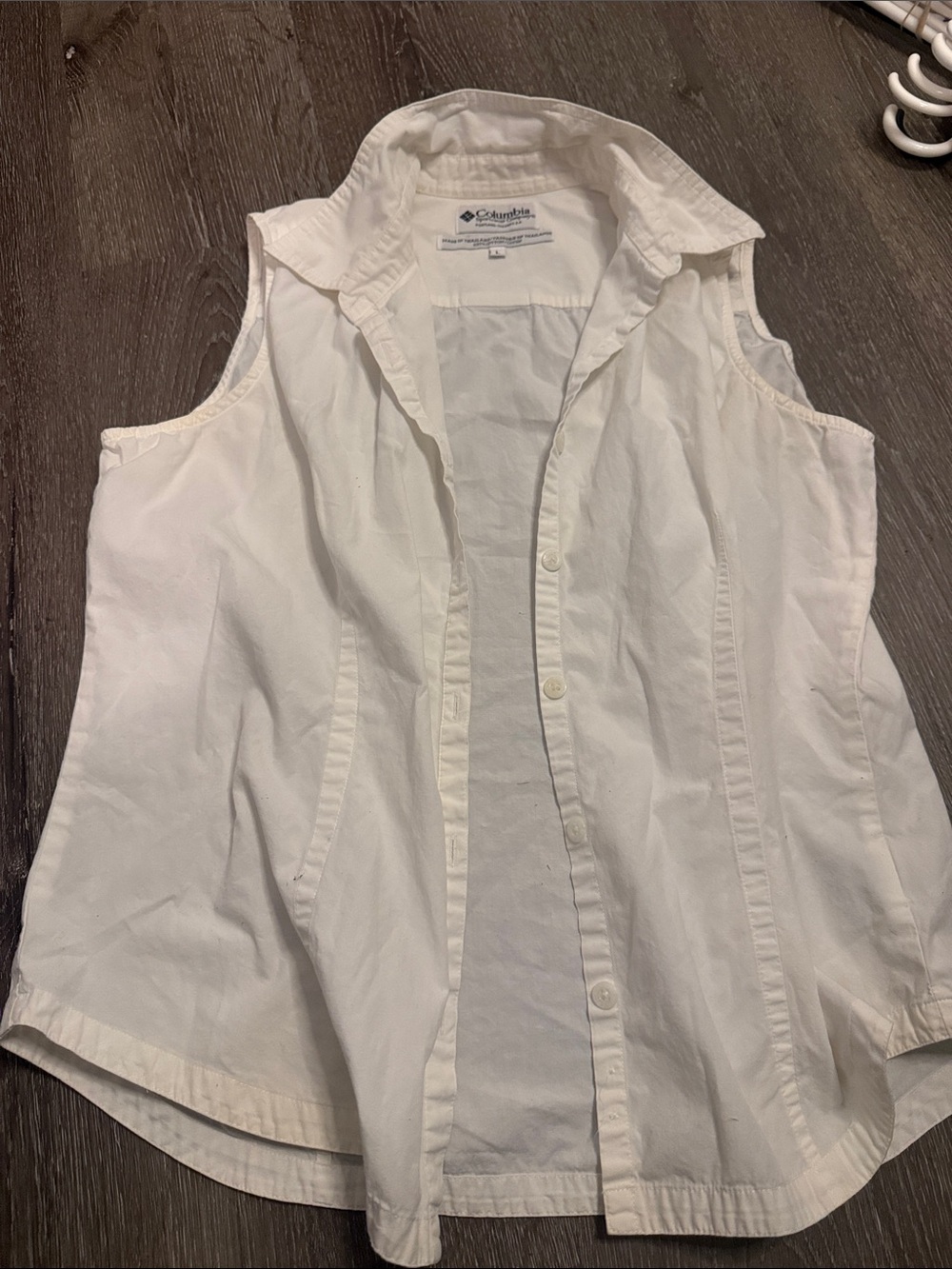 Columbia Women's White Sleeveless Button-Down Shirt